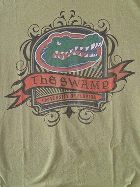 T Shirt University of Florida Athletics The Swamp Gators Adult Size L Large